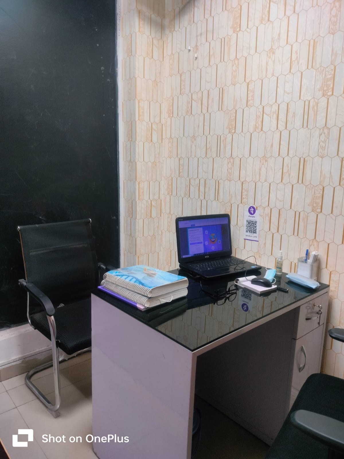 Clinic support and service image